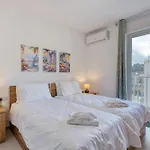 New & Modern 2br In Apartment