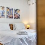 New & Modern 2br In Apartment *