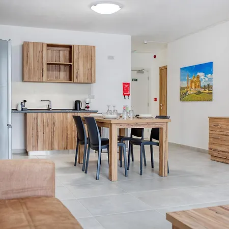 New & Modern 2br In Apartment St. Paul's Bay