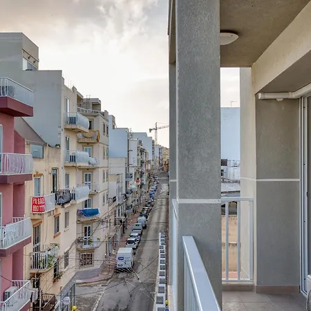 New & Modern 2br In Apartment St. Paul's Bay